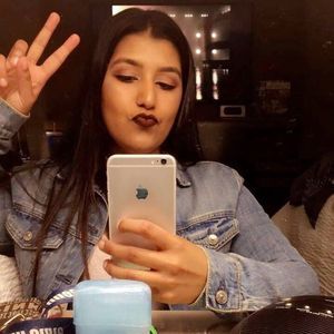 Meet your Posher, Noor